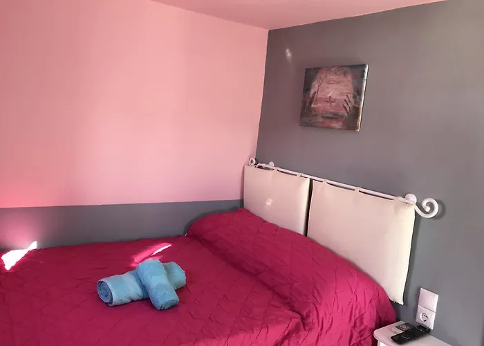 بيت ضيافة Fraskoula's Town