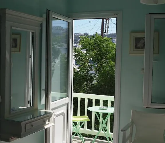 Fraskoula's Town Konukevi 2*